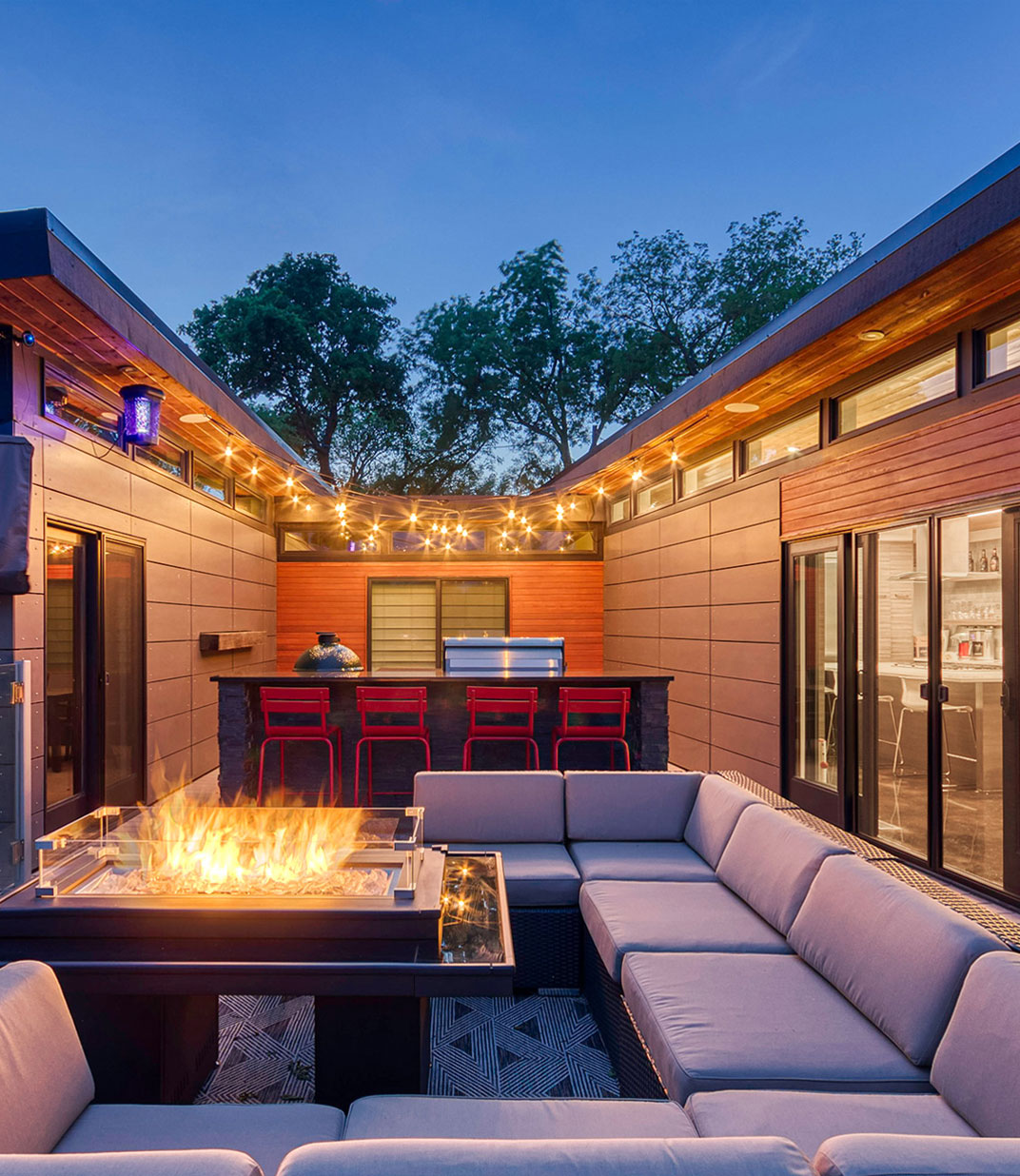 outdoor living firepit